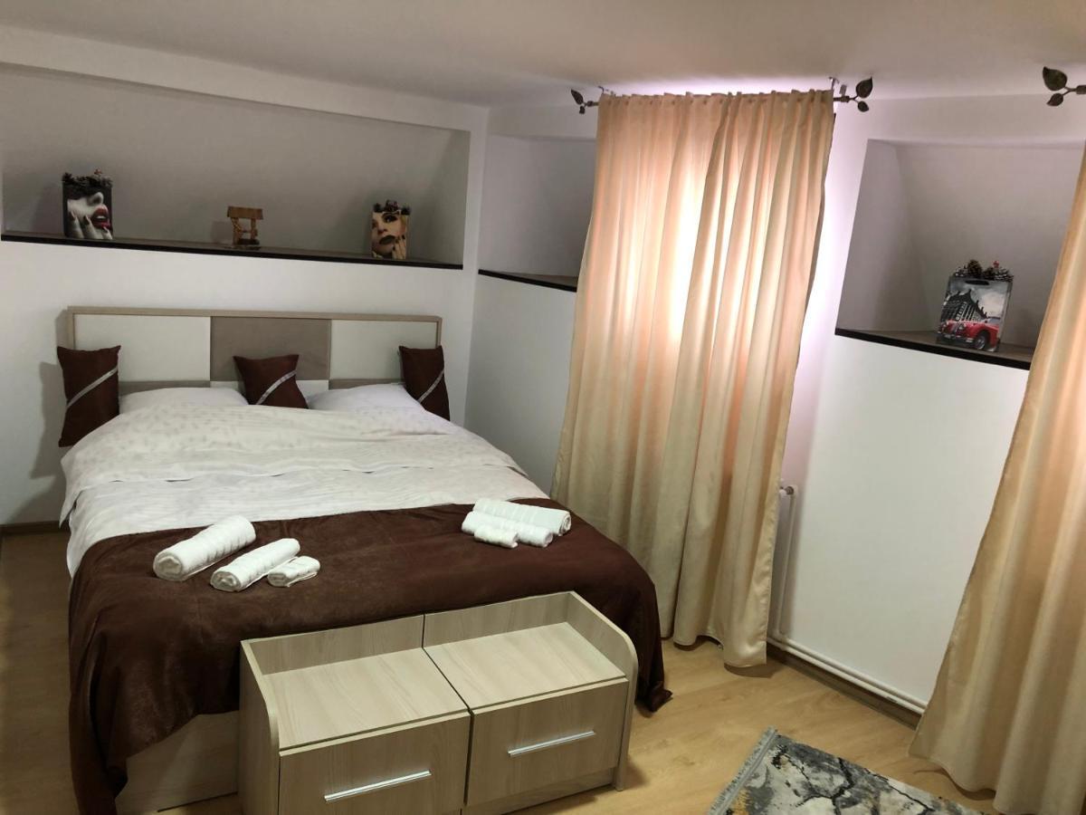 Serban Arenele Romane Marius Nasta Appartement *