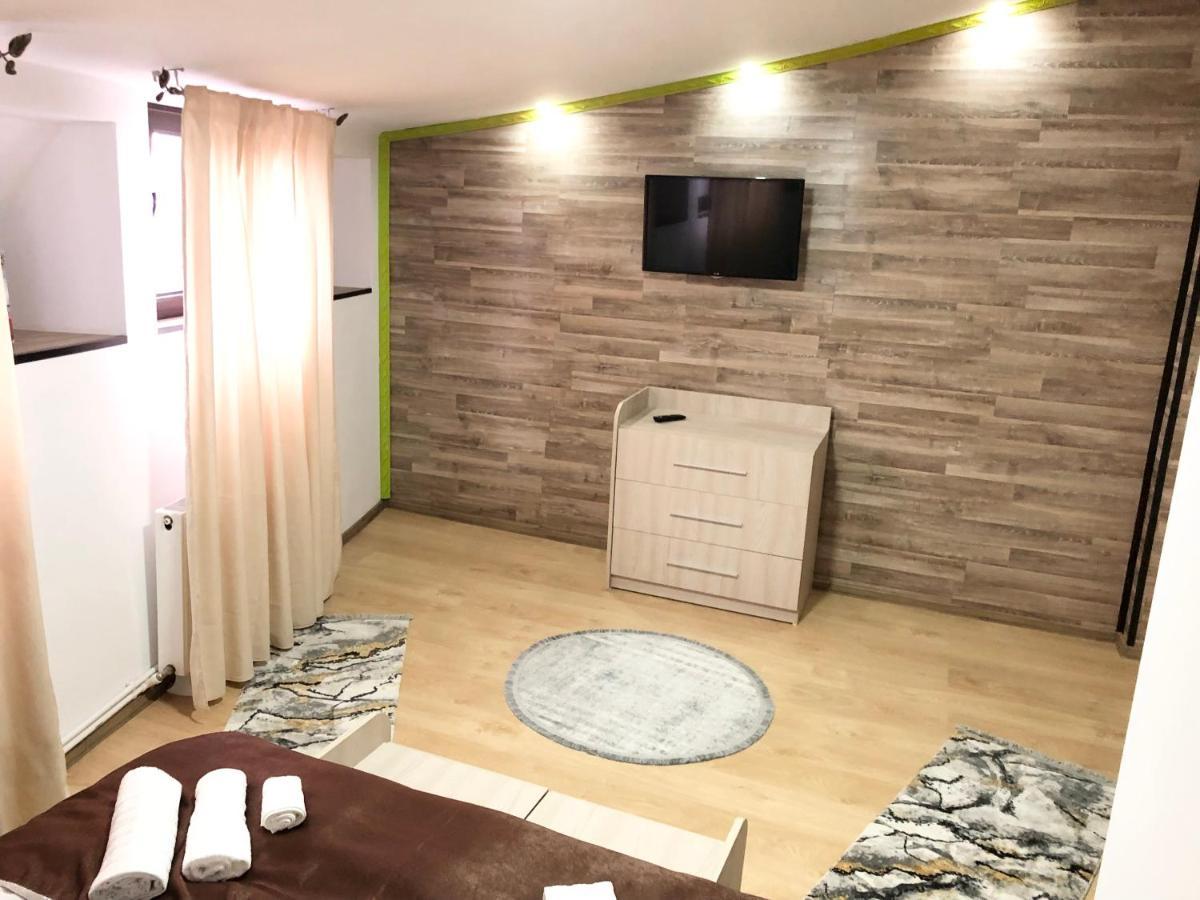 Serban Arenele Romane Marius Nasta Appartement *