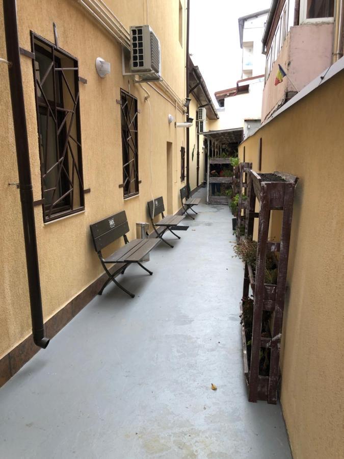 Appartement Serban Arenele Romane Marius Nasta *